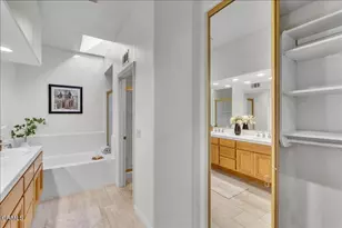 24412 Hampton Dr, Santa Clarita, CA 91350 - Photo 25