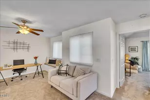 24412 Hampton Dr, Santa Clarita, CA 91350 - Photo 9