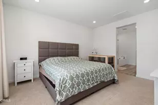 27560 Sanctuary Ct, Valencia, CA 91381 - Photo 7