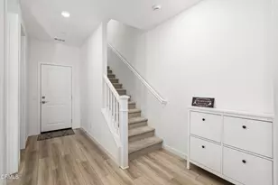 27560 Sanctuary Ct, Valencia, CA 91381 - Photo 15