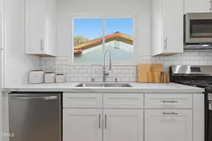 22718 Cantlay St, Los Angeles, CA 91307 - Photo 11