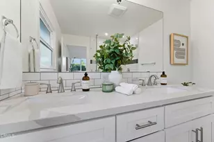 22718 Cantlay St, Los Angeles, CA 91307 - Photo 15