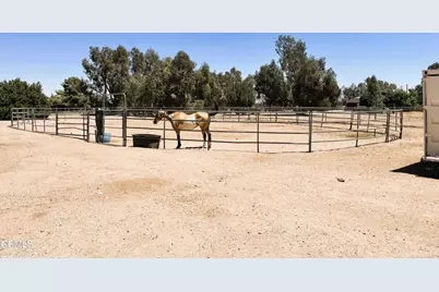 6877 Foley Road, Hesperia, CA 92344 - Photo 33