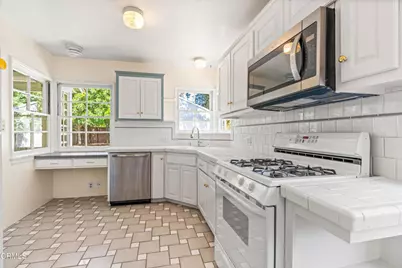 575 N Daisy Avenue, Pasadena, CA 91107 - Photo 19