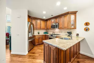 2781 Butter Creek Dr, Pasadena, CA 91107 - Photo 13