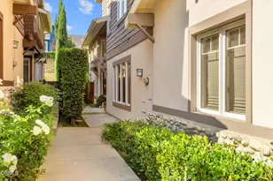2781 Butter Creek Dr, Pasadena, CA 91107 - Photo 3