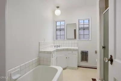 321 S Griffith Park Drive, Burbank, CA 91506 - Photo 15