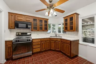 321 S Griffith Park Dr, Burbank, CA 91506 - Photo 11