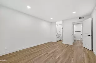 22330 Victory Blvd, Los Angeles, CA 91367 - Photo 13