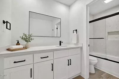 22330 Victory Boulevard #604, Los Angeles, CA 91367 - Photo 17