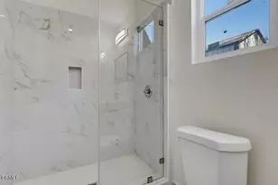 416 Sinclair Ave, Glendale, CA 91206 - Photo 17