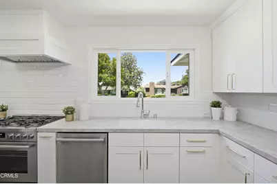 960 Crestview Drive, Pasadena, CA 91107 - Photo 21