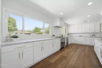 960 Crestview Drive, Pasadena, CA 91107 - Photo 19