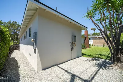 960 Crestview Drive, Pasadena, CA 91107 - Photo 41