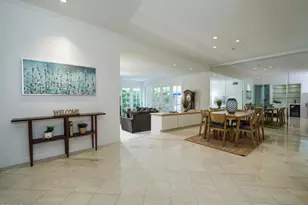1260 S Beverly Glen Blvd, Los Angeles, CA 90024 - Photo 1