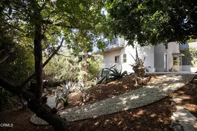 3836 De Longpre Avenue, Los Angeles, CA 90027 - Photo 39