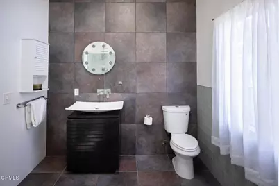 3836 De Longpre Avenue, Los Angeles, CA 90027 - Photo 25