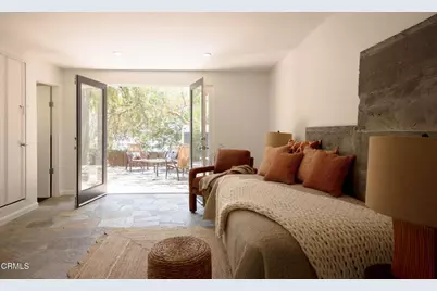3836 De Longpre Avenue, Los Angeles, CA 90027 - Photo 33