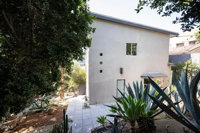 3836 De Longpre Avenue, Los Angeles, CA 90027 - Photo 3
