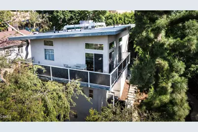 3836 De Longpre Avenue, Los Angeles, CA 90027 - Photo 41