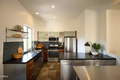 3836 De Longpre Avenue, Los Angeles, CA 90027 - Photo 11