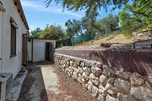 9615 La Canada Way, Sunland, CA 91040 - Photo 27
