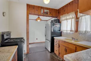 9615 La Canada Way, Sunland, CA 91040 - Photo 11