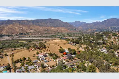 9615 La Canada Way, Sunland, CA 91040 - Photo 33