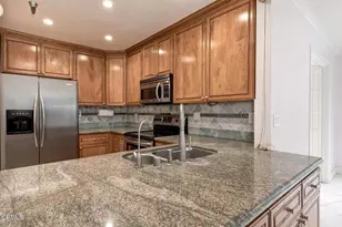 121 S Hope St, Los Angeles, CA 90012 - Photo 13
