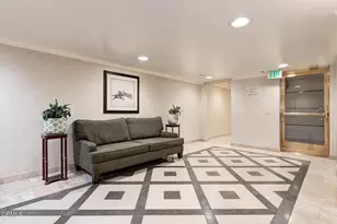 121 S Hope St, Los Angeles, CA 90012 - Photo 31