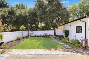 2002 E Woodlyn Rd, Pasadena, CA 91104 - Photo 43