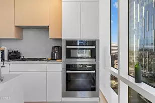 877 Francisco Street, Los Angeles, CA 90017 - Photo 11