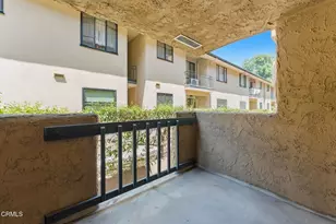 355 S Madison Ave, Pasadena, CA 91101 - Photo 15