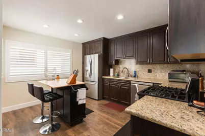 10141 Samoa Avenue #11, Tujunga, CA 91042 - Photo 17