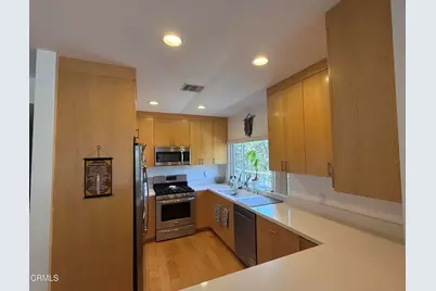 2040 Hilldale Drive, La Canada Flintridge, CA 91011 - Photo 5