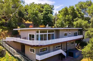 2040 Hilldale Dr, La Canada Flintridge, CA 91011 - Photo 1