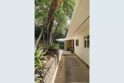 1630 Torcida Drive, La Canada Flintridge, CA 91011 - Photo 3