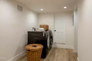 2994 Durand Dr, Los Angeles, CA 90068 - Photo 47