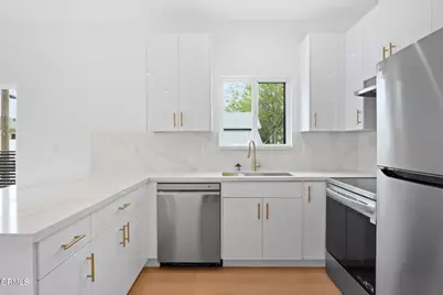 112 N Kenneth Road #201, Burbank, CA 91501 - Photo 7