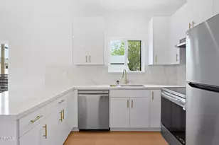 112 N Kenneth Rd, Burbank, CA 91501 - Photo 7