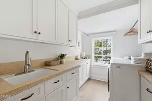 1274 New York Dr, Altadena, CA 91001 - Photo 31