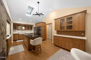 5220 Palm Dr, La Canada Flintridge, CA 91011 - Photo 9