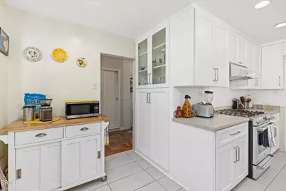 1305 Valley View Avenue, Pasadena, CA 91107 - Photo 13