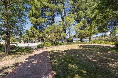 9424 Crystal View Drive, Tujunga, CA 91042 - Photo 41