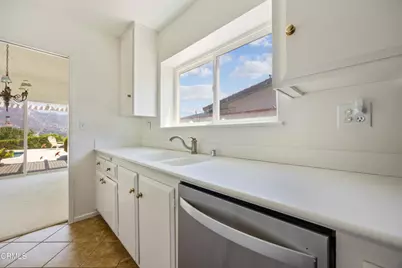 9424 Crystal View Drive, Tujunga, CA 91042 - Photo 15