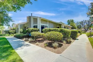25775 Tournament Rd, Valencia, CA 91355 - Photo 3