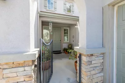 28450 Redwood Canyon Place, Santa Clarita, CA 91390 - Photo 5