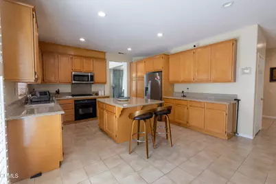 28450 Redwood Canyon Place, Santa Clarita, CA 91390 - Photo 21