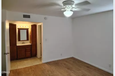 18307 Burbank #51, Tarzana, CA 91356 - Photo 5