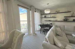 250 N 1st Street, Burbank, CA 91502 - Photo 9